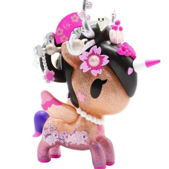 Tokidoki Unicorno statuette 10” exclusive - Picture 2 of 3